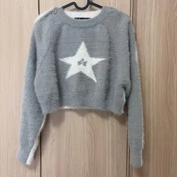 .KOM 별 패턴 크롭 니트 M 그레이/화이트