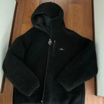 OY 블랙 플리스 자켓 후드 부착