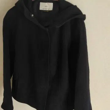 INED 후드 부착 네이비 숏코트