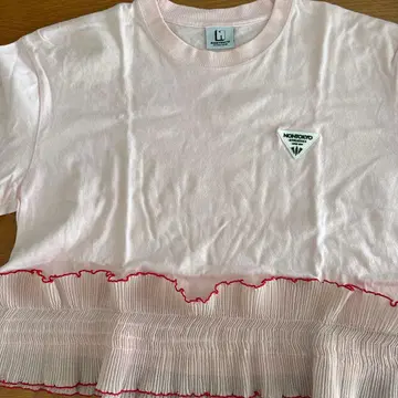 NONTOKYO 프릴 장식 핑크 티셔츠