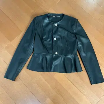 ZARA 블랙 가죽 페플럼 자켓