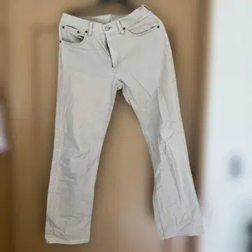 베이지 스트레이트 데님