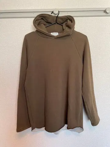 SPINNER BAIT 카키 후드 부착 후드티