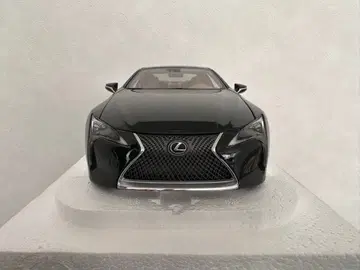 1/18 오토 아트 렉서스 LC500 블랙/오커 (78849)