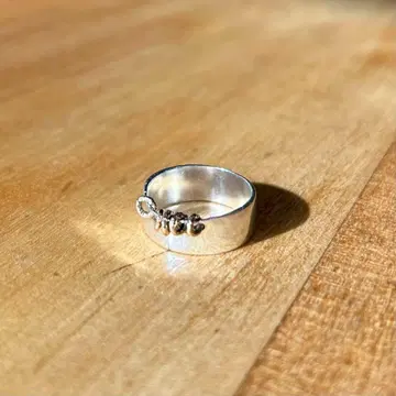 un by Tomoyo Yoshida 실버 반지 11호 프로스트