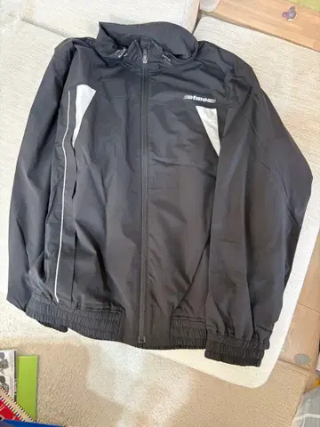 atmos Gradation Line Track Jacket BLACK