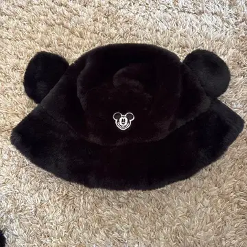 미키마우스 귀 달린 퍼 모자 블랙