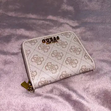 [ GUESS ] 이단 접이식 지갑