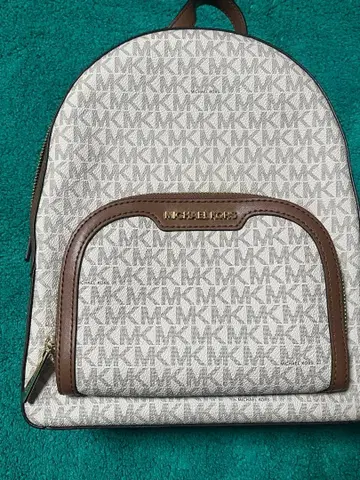 MICHAEL KORS 모노그램 백팩