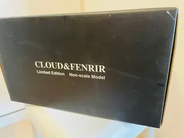 파이널 판타지 7 어드벤트 칠드런 클라우드&펜릴 피규어