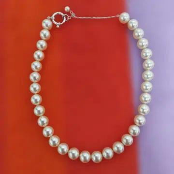 심플한 화이트 펄 목걸이