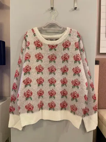 RCWB 로데오 크라운 로즈 패턴 오버사이즈 니트 스웨터