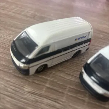 토미카 No. 48 도요타 하이에이스 ALSOK 4대 묶음 판매