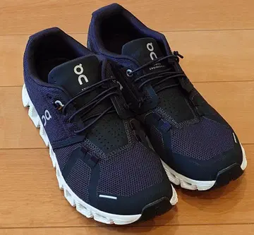 ON 클라우드5 24.5cm 새상품급 중고