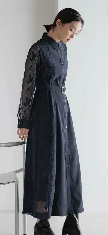 사이드 자카드 절개 원피스 Andemiu