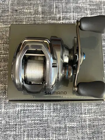SHIMANO SLX 70HG 베이트 낚시릴
