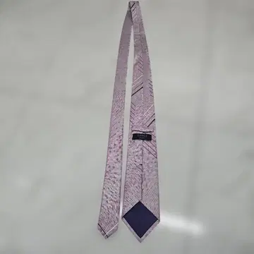 EPoca Uomo 연보라 기하학 패턴 넥타이