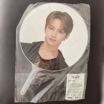 SEVENTEEN 세부치 FOLLOW 부채 준