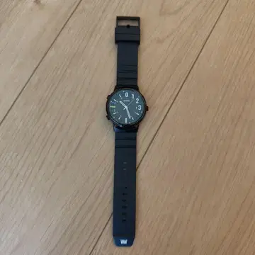 WIRED 블랙 아날로그 손목시계