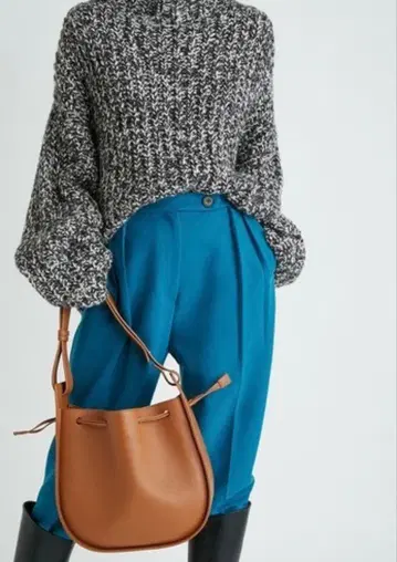 Mila Owen 미들 드로스트 숄더백