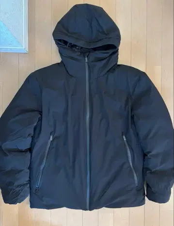 워크맨 기가 퍼프 퓨전 다운(R) 후디 블랙 L 사이즈