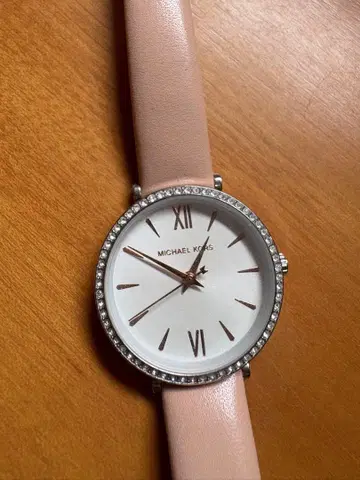 MICHAEL KORS 핑크 가죽 시계