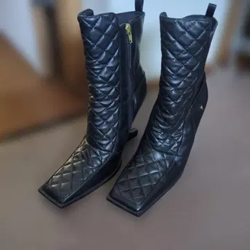 YELLO 퀼팅 부츠 XL