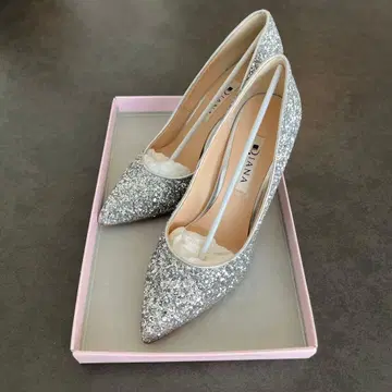 DIANA 실버 글리터 펌프스 하이힐