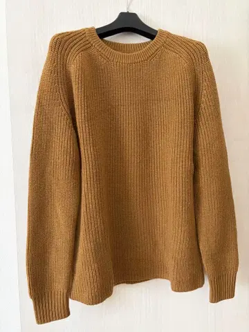 ESTNATION 카멜 크루넥 니트