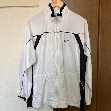Nike 풀 지퍼 자켓 화이트/블랙