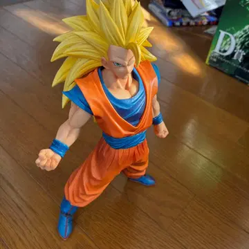 드래곤볼 VS 옴니버스 E상 슈퍼 사이어인 3 손오공 피규어
