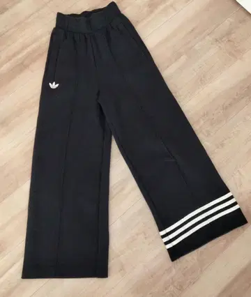 adidas 트랙 팬츠
