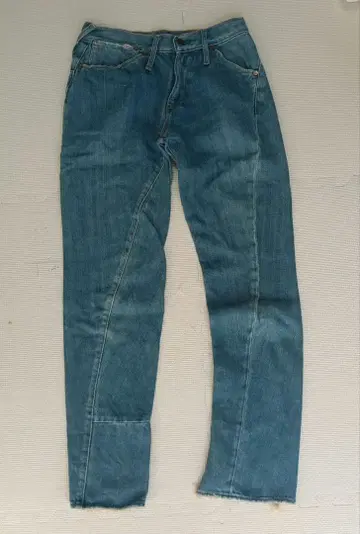 Levis 리바이스 레드 트위스트 입체 재단 데님 이탈리아제 여성용