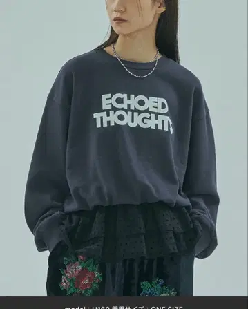 미사용 새상품 [ ROSEBUD ] LACE HEM SWEATSHIRT