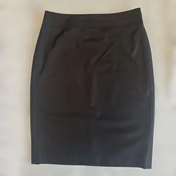 금일 한정 가격 인하 중 미사용 새상품 ICB 스커트 블랙 사이즈 44