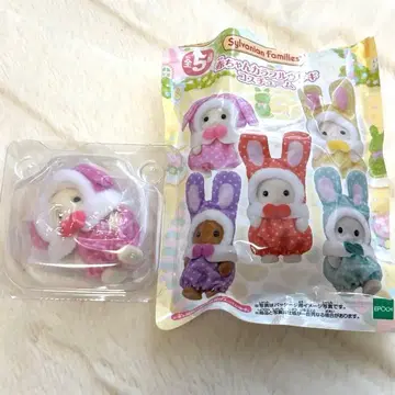 플로라 토끼 아기