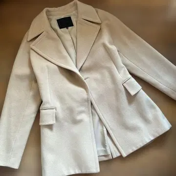 UNTITLED 베이지 피 코트 사이즈 2