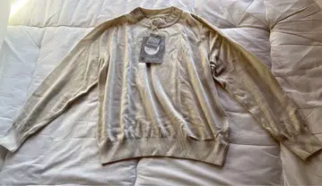 Sisam 포근한 오가닉 코튼 아이보리색 얇은 소재 긴팔 니트