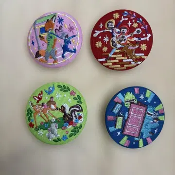 디즈니 자수 캔뱃지 2 묶음 판매