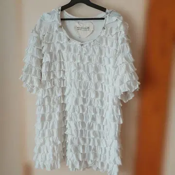 NOZOMI LISHIGURO 프릴 튜닉 반팔