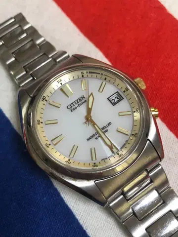 시티즌 에코 드라이브 전파 시계