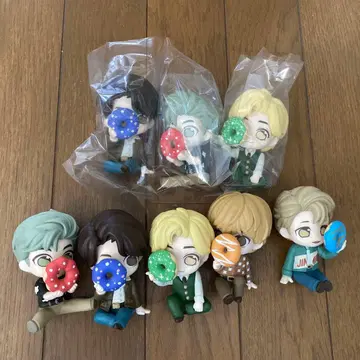 BTS Tinytan 숨바꼭질 피규어