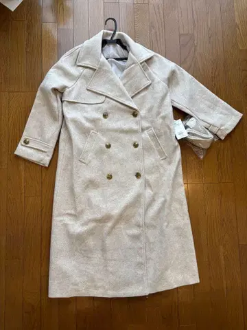 [미사용 새상품] 아이보리 벨트 포함 페이크 울 트렌치