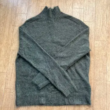 새상품급 두꺼운 원단 이세탄 BPQC 캐시미어 100% 긴팔 스웨터 니트