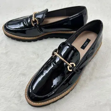 EVOL 이볼 블랙 에나멜 비트 로퍼 23cm 통굽 블랙