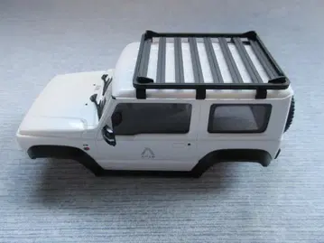 짐니 시에라 APIO 퓨어 화이트 바디 새상품급