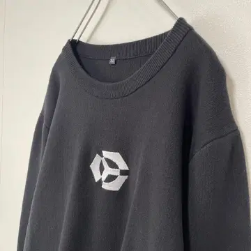 구제 니트 스웨터 자수 디자인 블랙