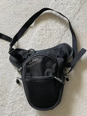 MotoFizz 바디백 블랙