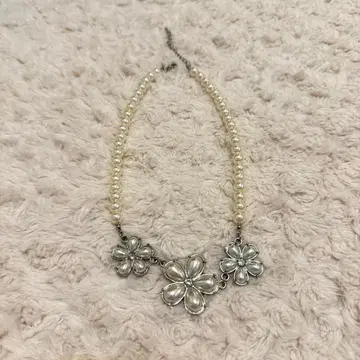 펄 플라워 목걸이