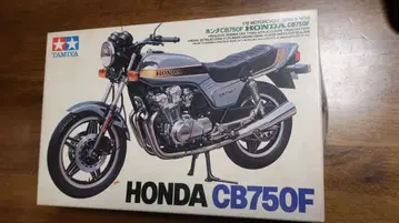 타미야 CB750F 1/12 스케일 모델 키트